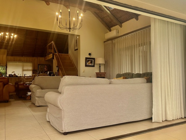 5 Bedroom Property for Sale in Lakeland North West